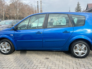 Renault Grand Scenic foto 3