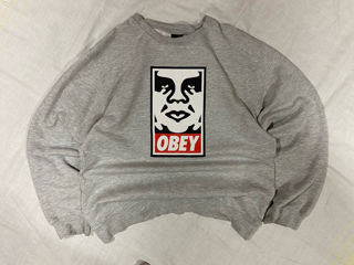 Продам лонгслив obey