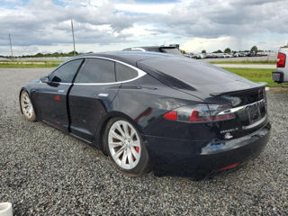 Tesla Model S foto 3