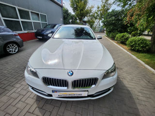 BMW 5 Series foto 13