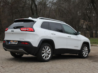 Jeep Cherokee foto 5