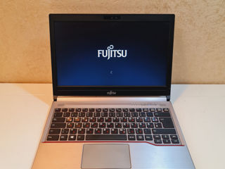 Fujitsu Lifebook E734 i5-4300M  8GB  128 SSD  Intel HD Graphics 4600 1GB