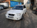 Hyundai Accent foto 10