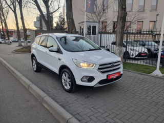 Ford Kuga foto 3