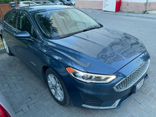 Ford Fusion foto 2