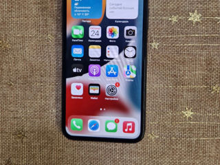 Se vinde telefon iPhone X foto 2