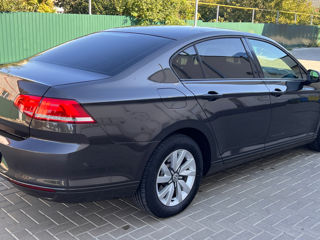 Volkswagen Passat foto 6