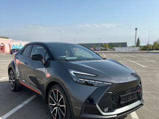 Toyota C-HR foto 1