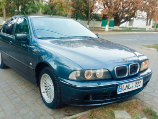 BMW 5 Series foto 3