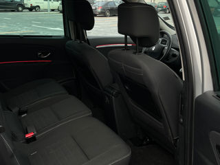 Renault Grand Scenic foto 9