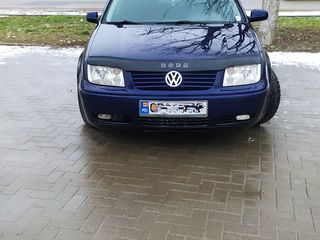 Volkswagen Bora foto 1