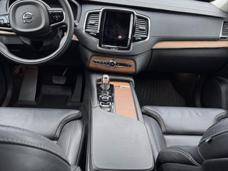 Volvo XC90 foto 10