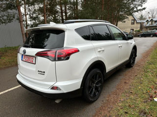 Toyota Rav 4 foto 4