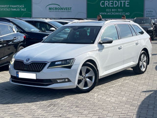 Skoda Superb foto 3