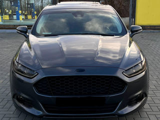 Ford Fusion foto 1