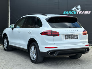 Porsche Cayenne foto 6