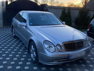 Mercedes E-Class foto 3