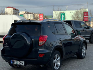 Toyota Rav 4 foto 5