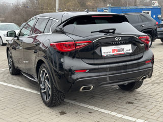 Infiniti Q30 foto 6