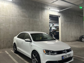 Volkswagen Jetta foto 2