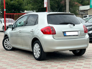 Toyota Auris foto 5