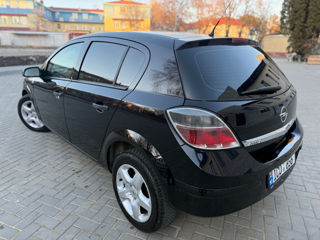 Opel Astra foto 2