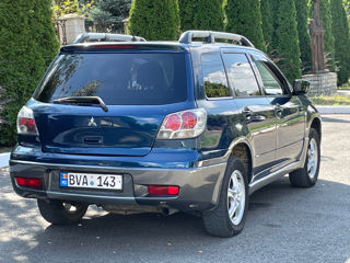 Mitsubishi Outlander foto 4