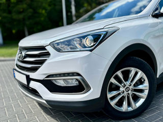 Hyundai Santa FE foto 1