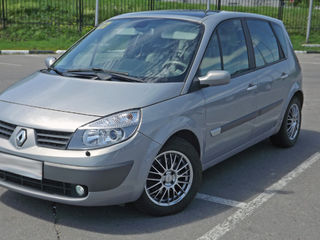 Renault Scenic 2005 foto 1