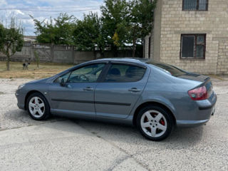 Peugeot 407 foto 4