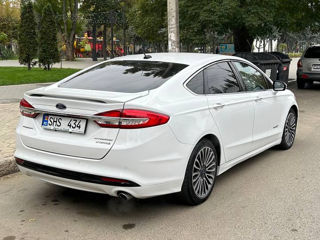 Ford Fusion foto 3