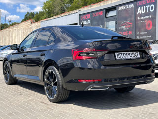 Skoda Superb foto 4