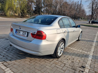 BMW 3 Series foto 3