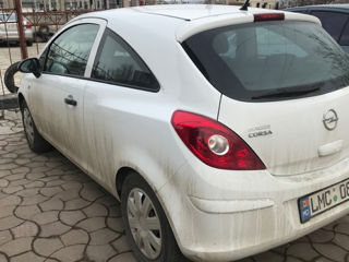 Opel Corsa foto 3