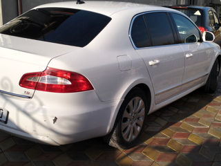 Skoda Superb foto 3