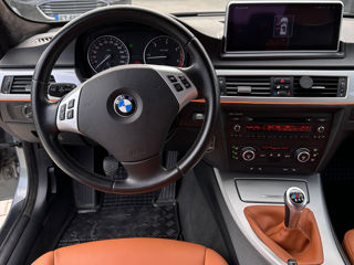 BMW 3 Series foto 8