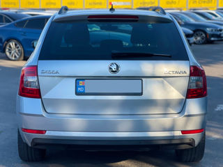 Skoda Octavia foto 6