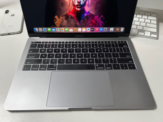 MacBook Pro 13, 2017/ i7 7gen/ 16gb Ram/ 256gb SSD/ 199 cicluri (Credit 0%) foto 2