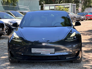 Tesla Model 3 foto 3