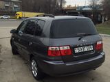 KIA Carens foto 2