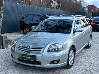 Toyota Avensis foto 3