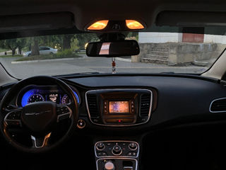 Chrysler 200 foto 8