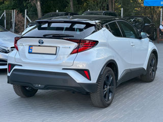 Toyota C-HR foto 3