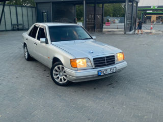 Mercedes Series (W124) foto 2