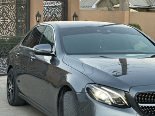 Mercedes E-Class foto 4