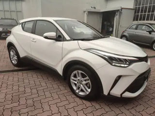 Toyota C-HR foto 2