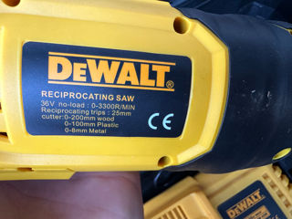 Сабельная пила DeWALT foto 3