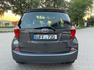 Toyota Verso-S foto 7