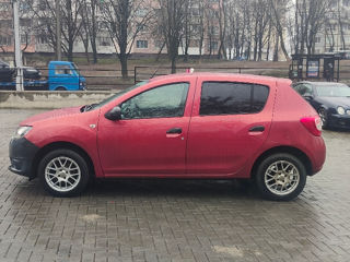 Dacia Sandero foto 10