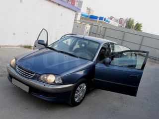 Toyota Avensis  2001г. + Доставка !!! foto 1